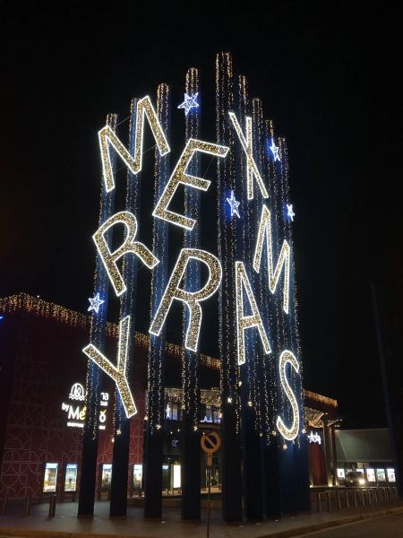 Scritte luminose in verticale